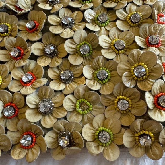 Anthropologie flower detail clutch - Picture 5 of 6